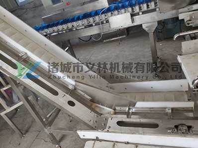 輸送機(jī)